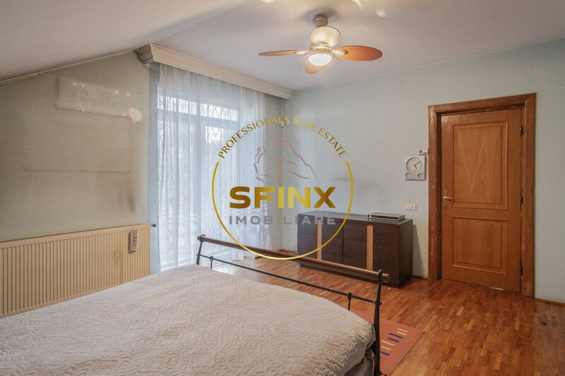 Piata Victoriei - Vila cu gradina proprie, garaj si terasa